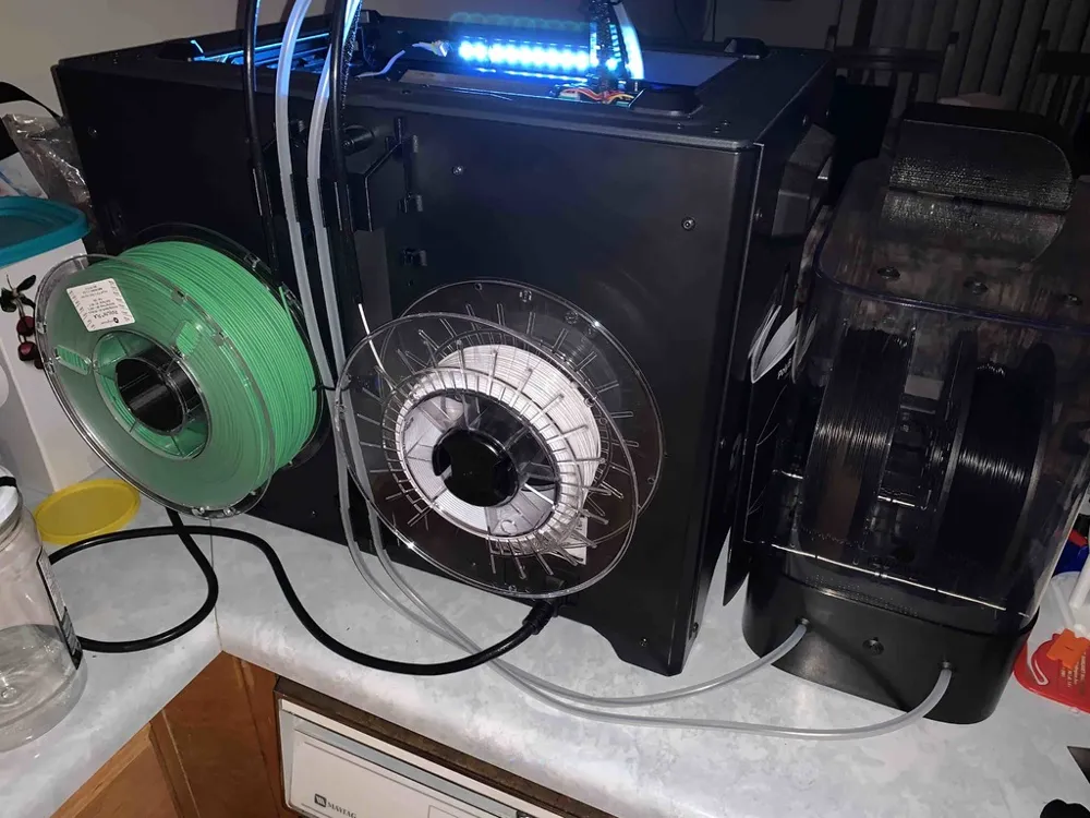 Quad Filament Feed Tube Holder for Creator Pro by Daniel MakerWorld