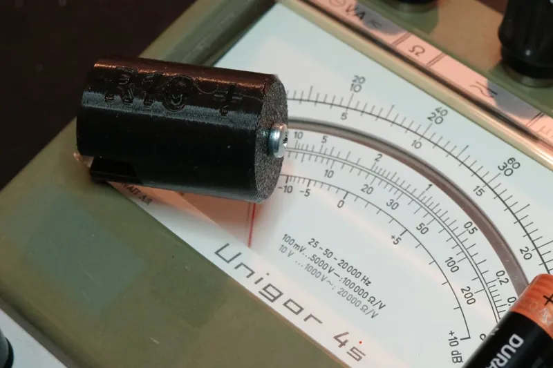 R10 battery adapter for Unigor multimeters