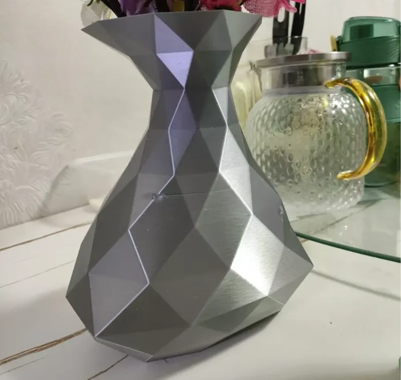 怪石花瓶