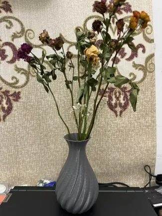 旋转花瓶