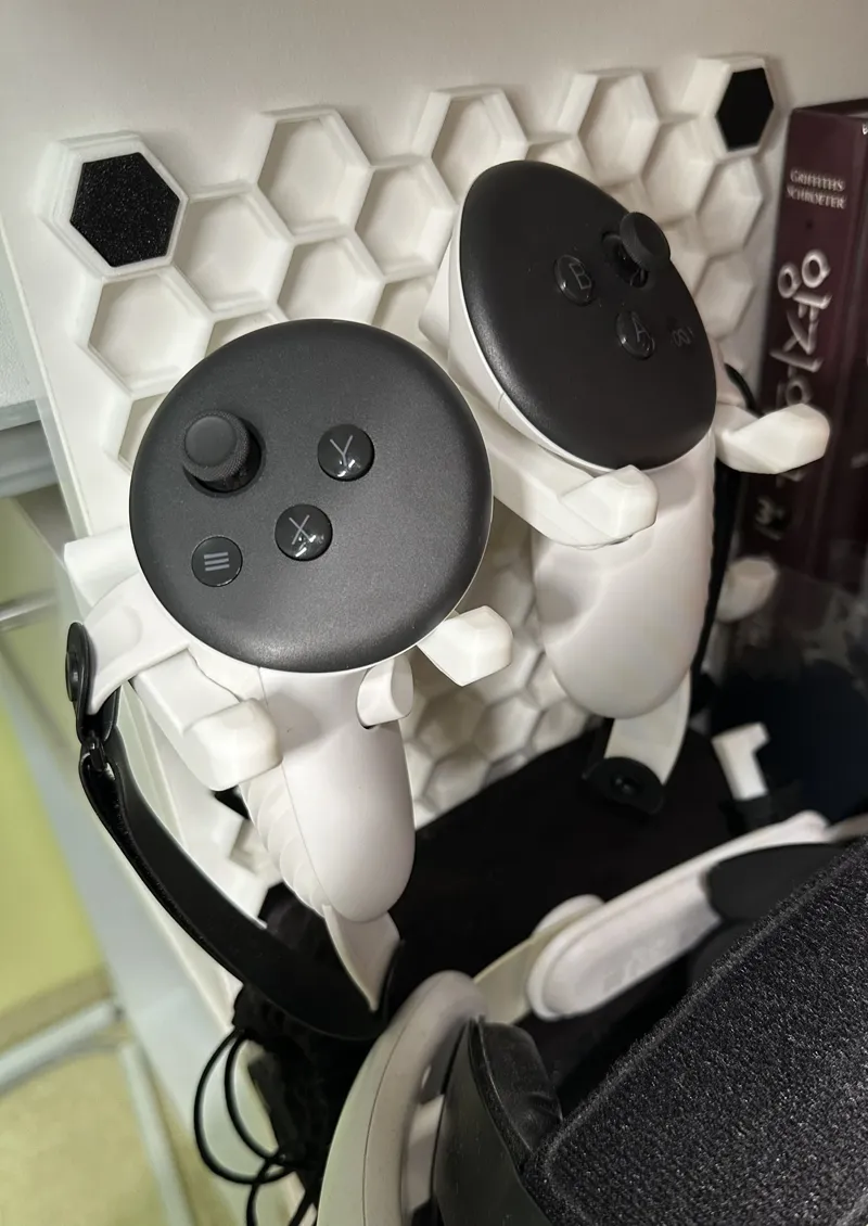 Quest 3 Controller Honeycomb wall mount