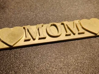 Mom sign with hearts