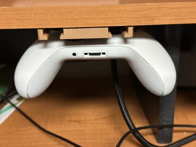 Underdesk Xbox Controller Holder Remix