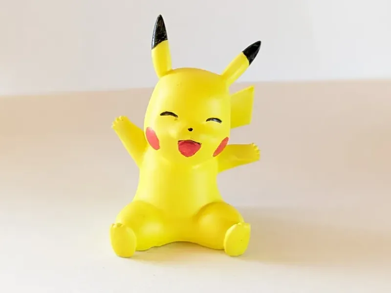Pikachu (ams or not)