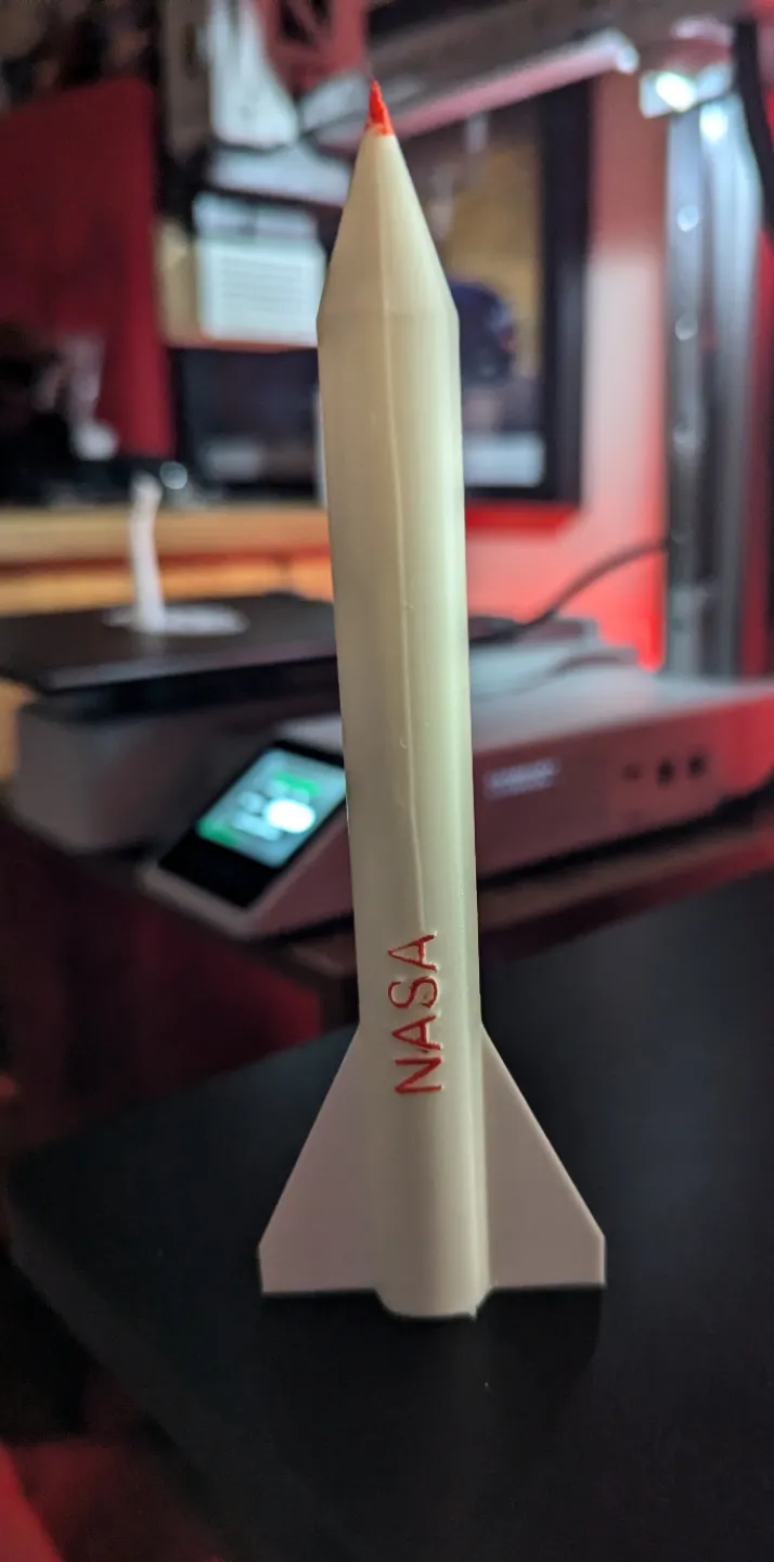 Small model rocket for 13mm engines 