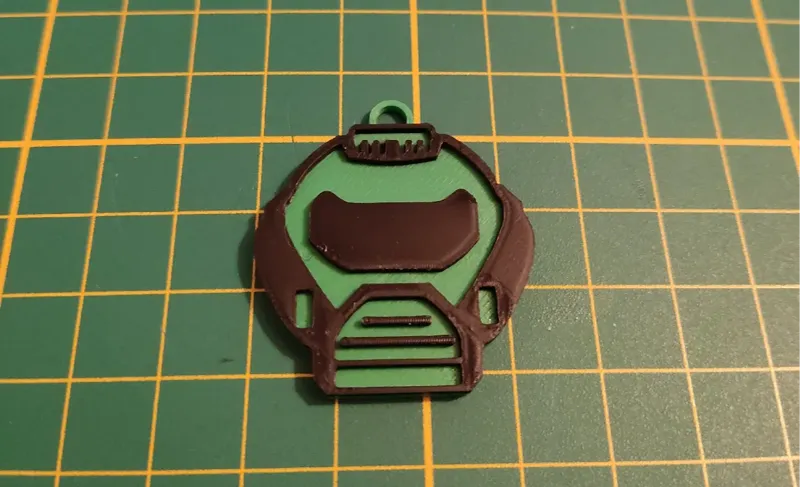 Doom keychain (Helmet)