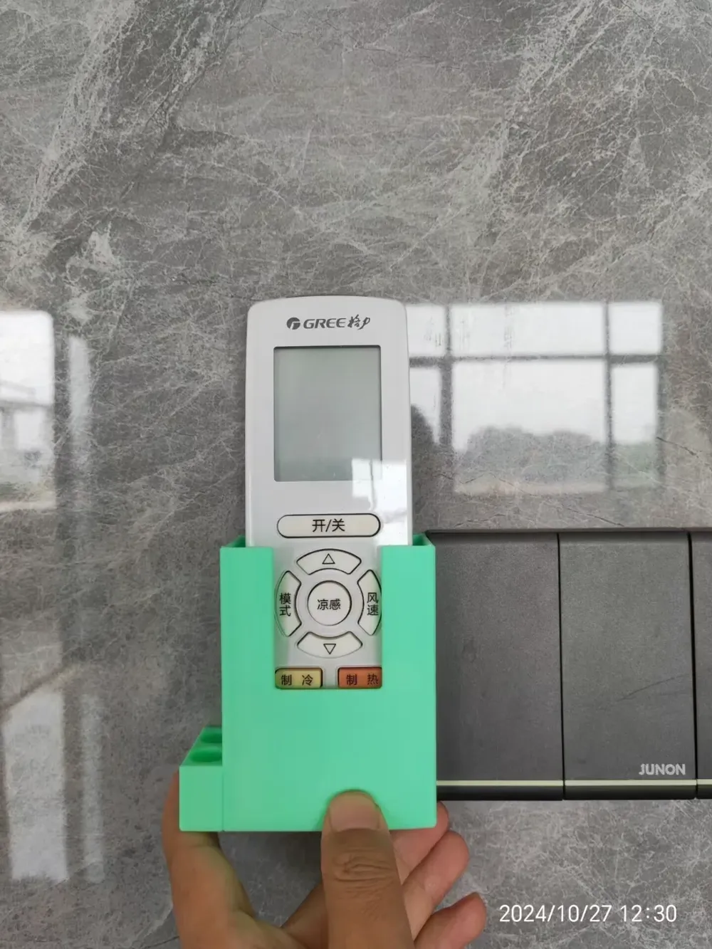 Air Conditioner Remote Control + Back Hole + with Battery by 3D造物DIY ...