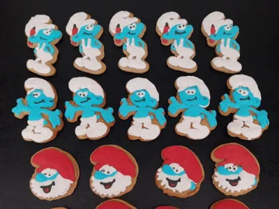 Cookie cutter Smurf 
