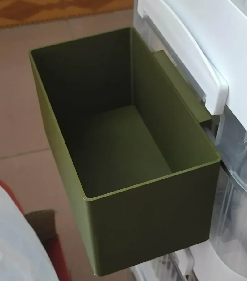 挂靠置物盒