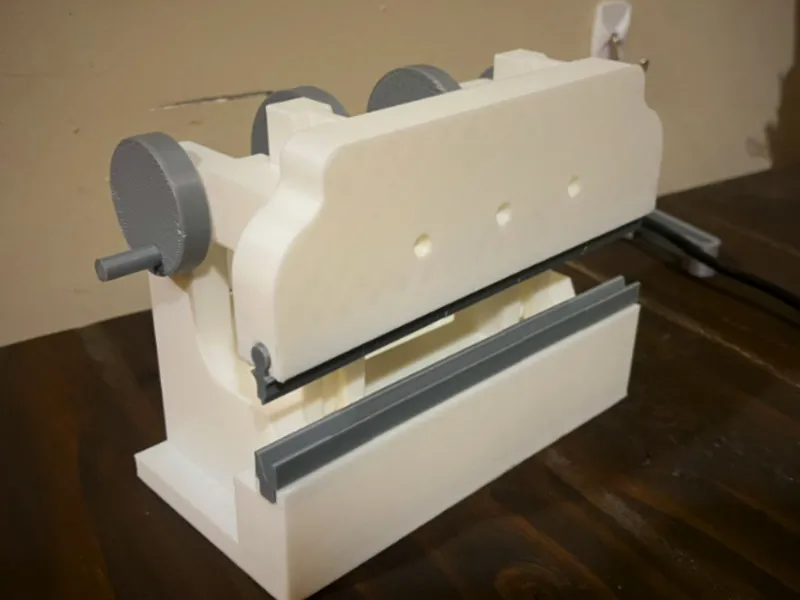 Fully Functional Desktop Mechanical Press Brake 