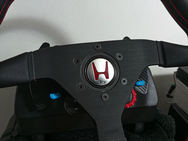 MOMO Horn Flush Mount Adapter
