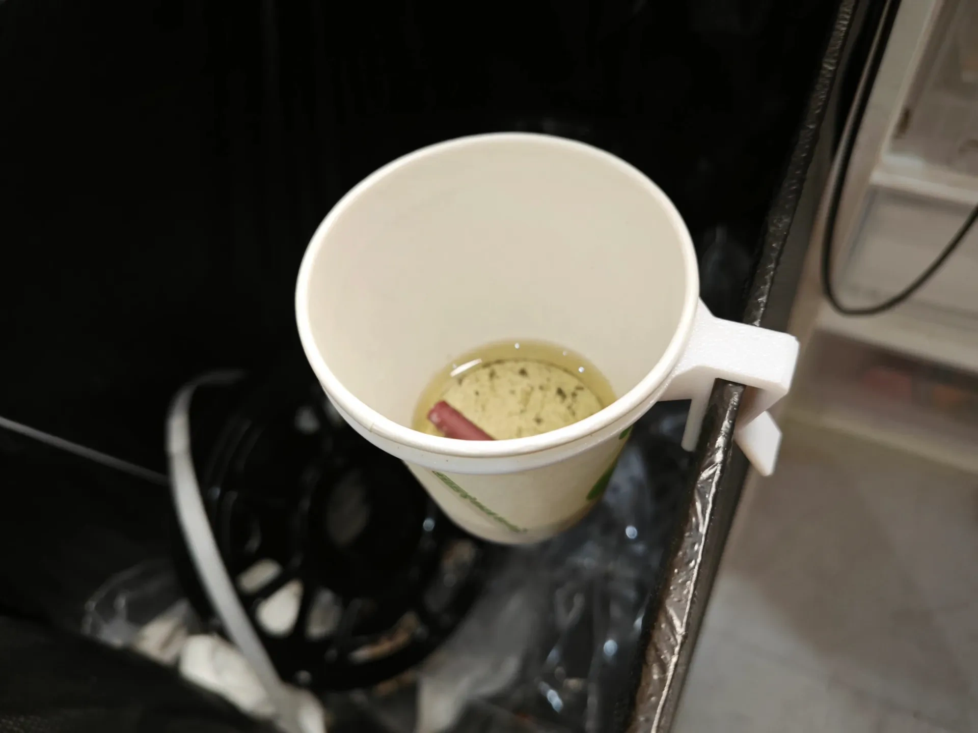 一次性纸杯烟灰缸垃圾桶夹子