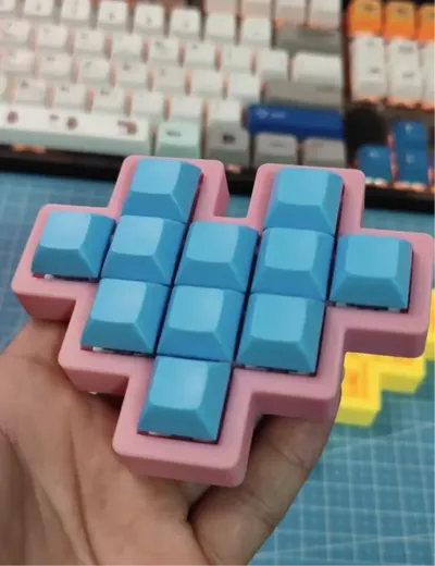 Heart-shaped Test Axis Keyboard Fidget Toy