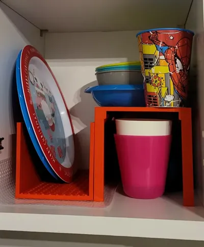 Plate, cups holder