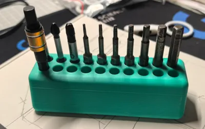 Universal Bit Holder