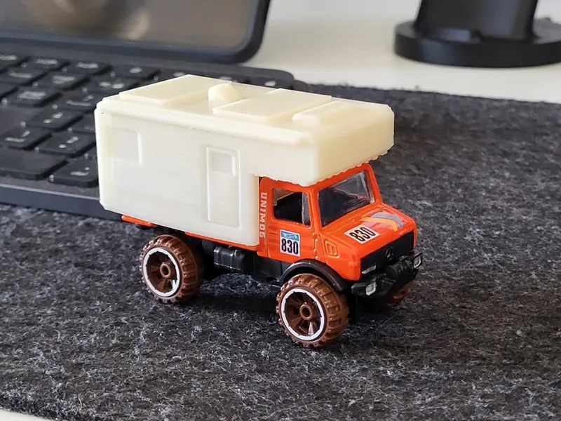 Expedition Truck Camper Mercedes Unimog Hotwheels