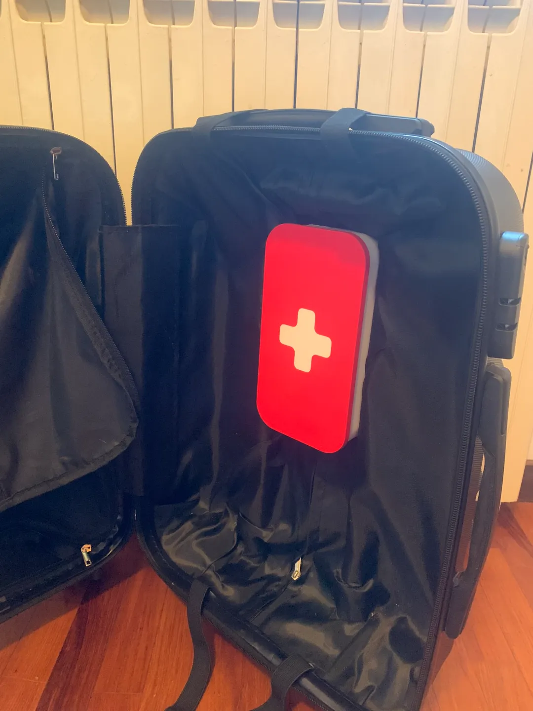 Suitcase Medkit