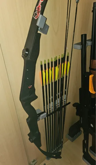 Simple Compound Bow and Arrow Wall Mount