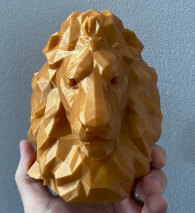 Low Poly Lion (Remix: Vase_Pencil Holder)