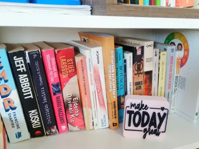 "make today great" 3D Printable Desktop Mesgs cube