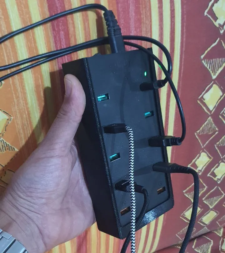 Aukey 10 Port USB Charger Stand