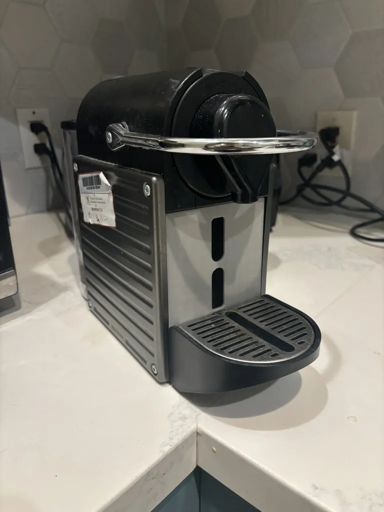 Nespresso capsule container