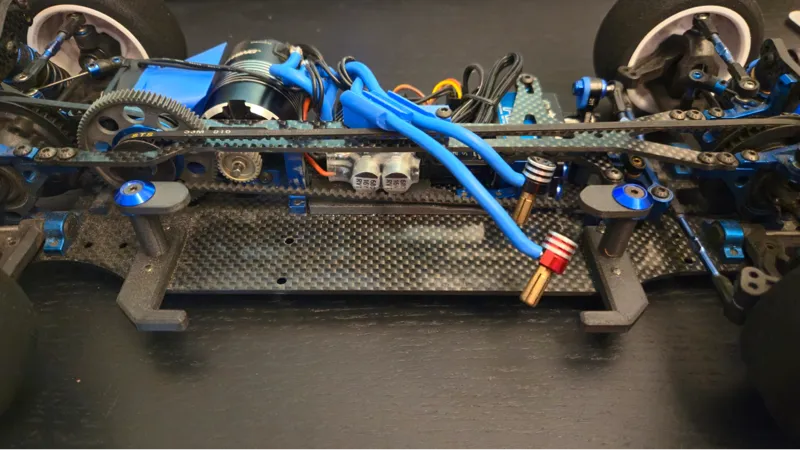 Team Associated TC7.1 Battery Holder