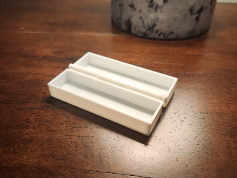 hinge box (print in place)