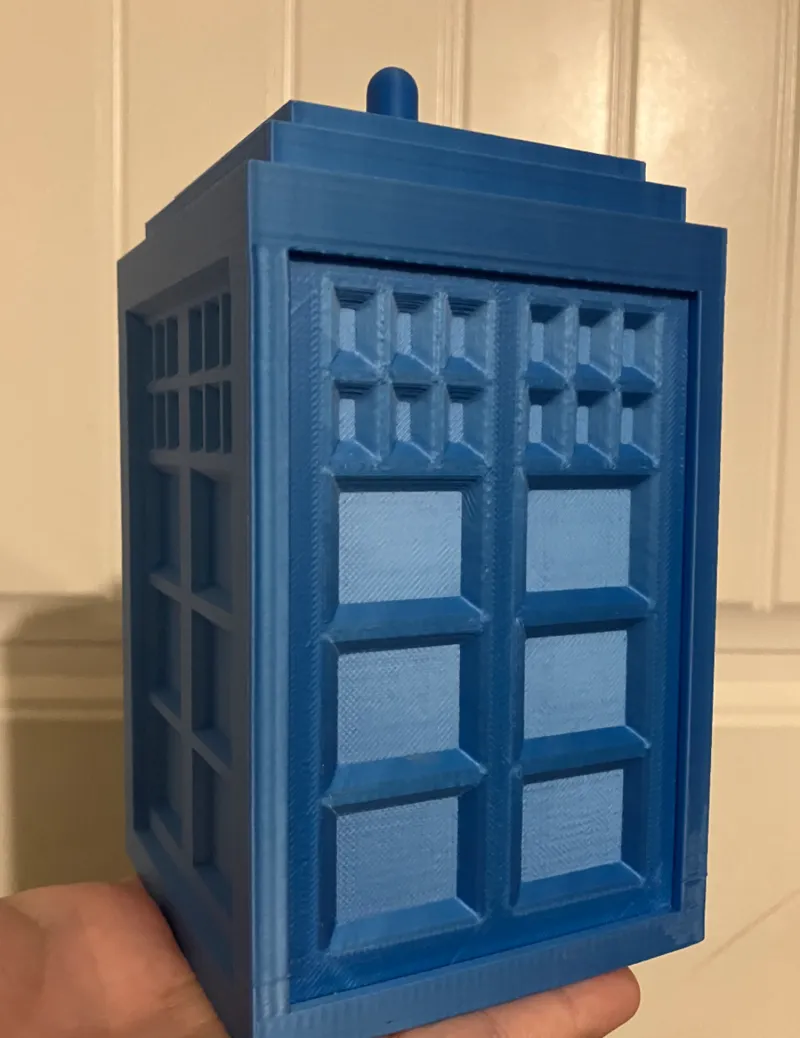 Doctor Who TARDIS Inspired Deckbox for TCGs