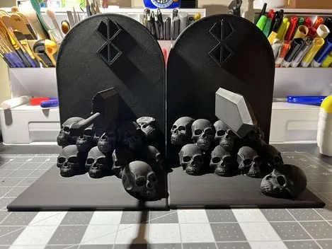 Berserk- Dragon Slayer Bookend