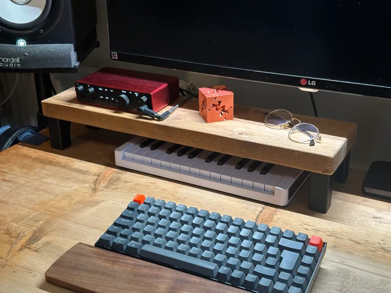 Simple Desk Shelf Legs