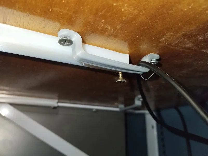 Under-desk cable tie