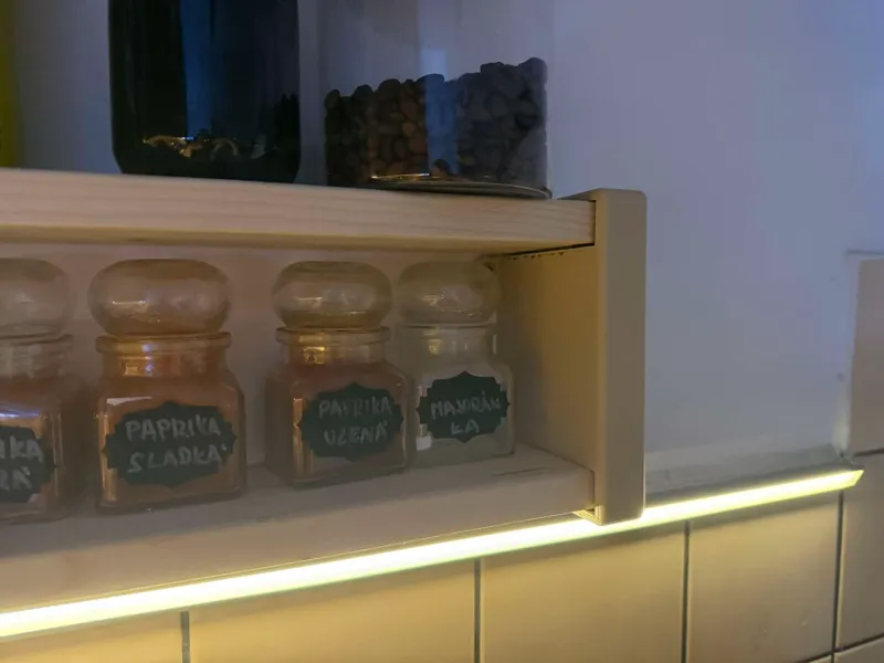 2 shelf holder