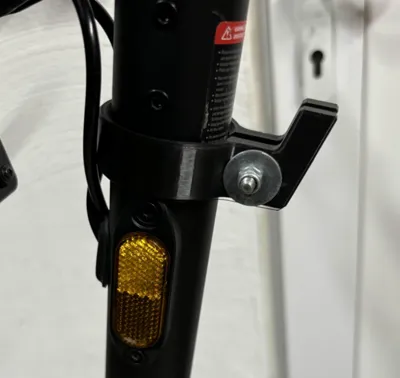 Niu Scooter Hook