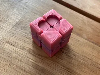 "Complete me" (Valentines day infinity cube)