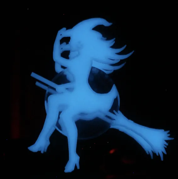 Sorcière phosphorescente (Phosphorescent witch)