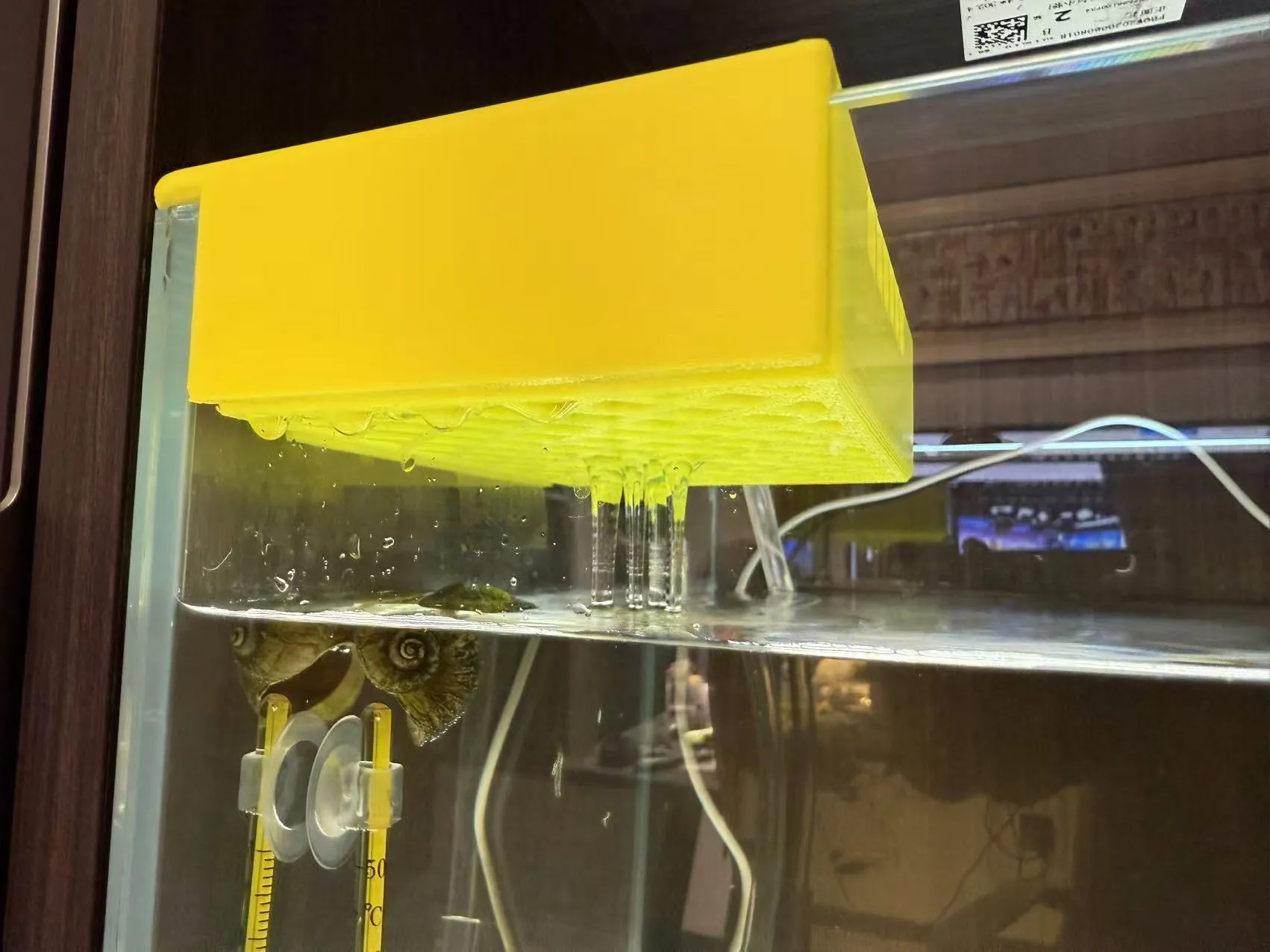 Image showcasing simple small fish tank filter by 娄见桦 - MakerWorld