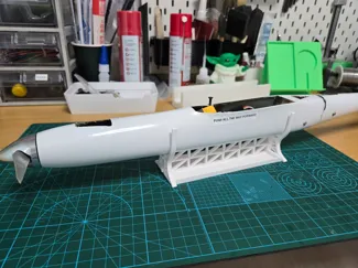 Universal glider stand