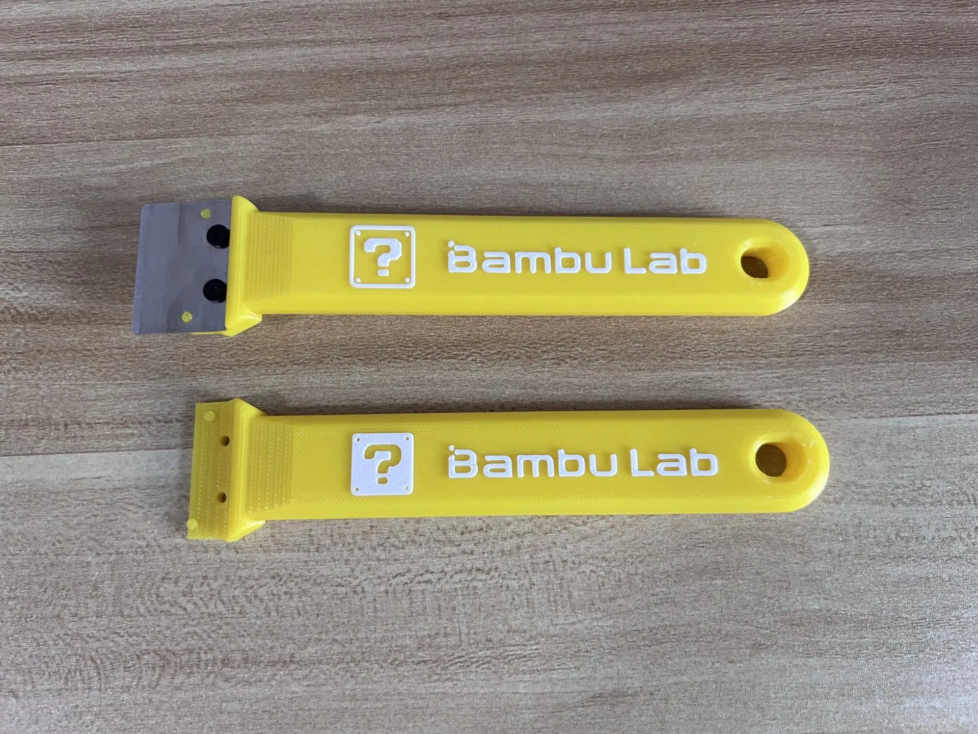 Bambu拓竹热床刮刀 拓竹热床铲刀 原厂刀片(马里奥版) - 免费 3D 打印模型 - MakerWorld