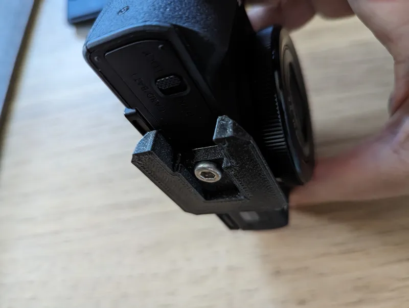 Battery friendly Arca Swiss plate Canon G7x MK3