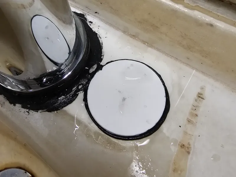 水斗钻孔堵盖