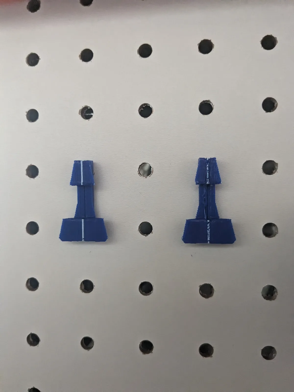 Peglock de Sy pour petits trous (moins de 1/4 pouce)