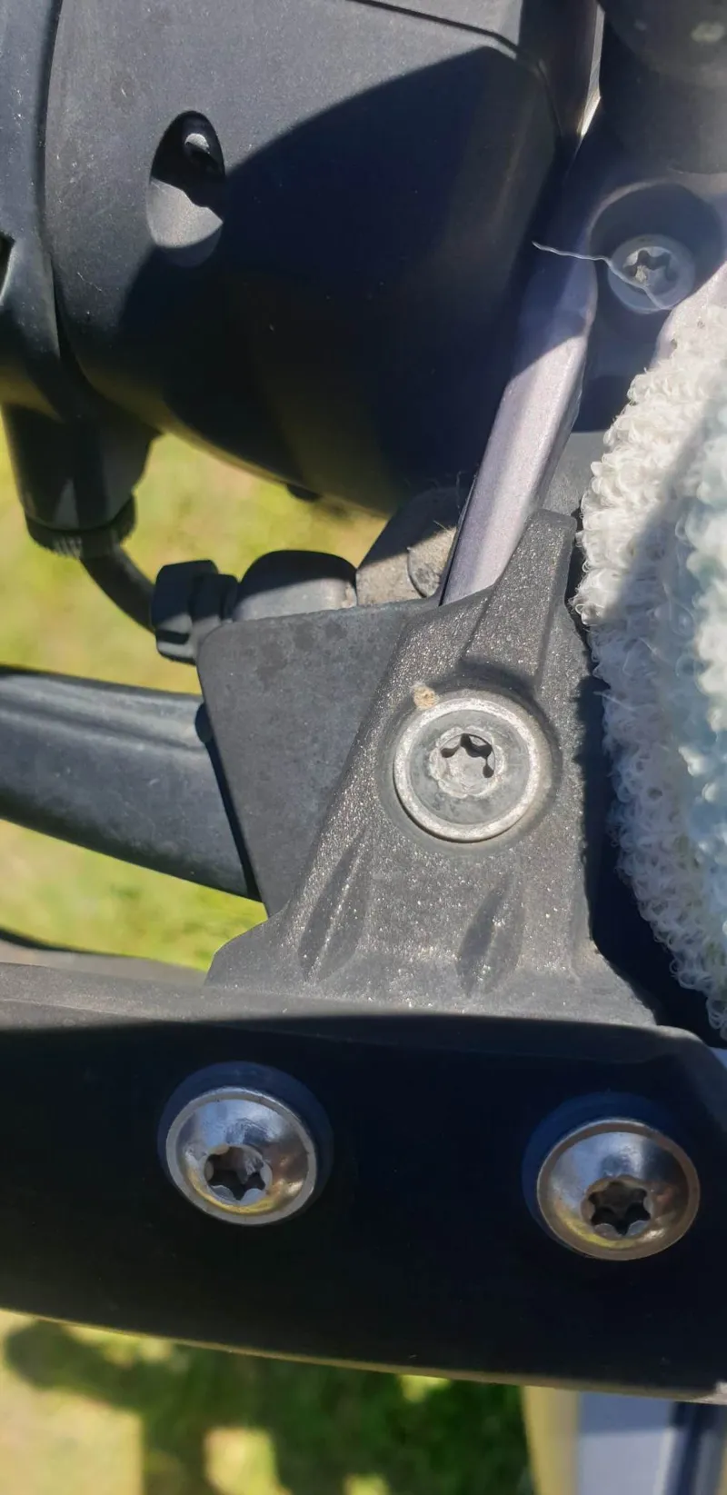 2006 BMW R120GS barkbusters bracket