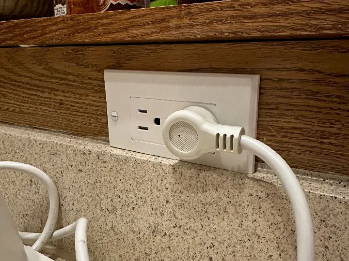 Custom Kitchen Outlet Cover