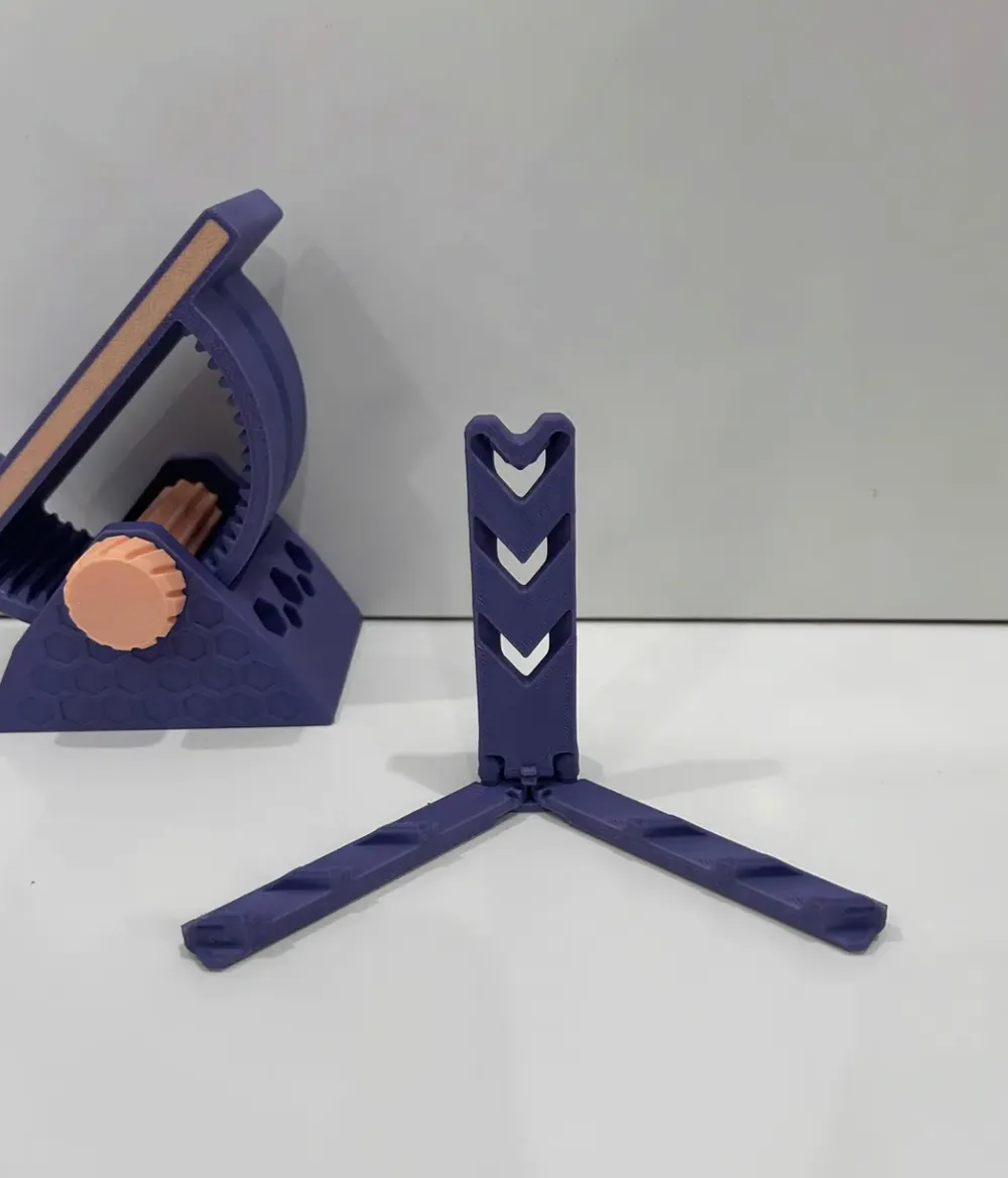 Foldable phone stand - Free 3D Print Model - MakerWorld