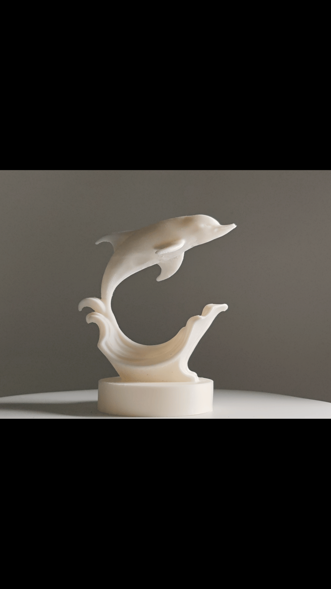 Deniz Hayvan Model Sanat Süslerinden Atlanıyor Yunuslar