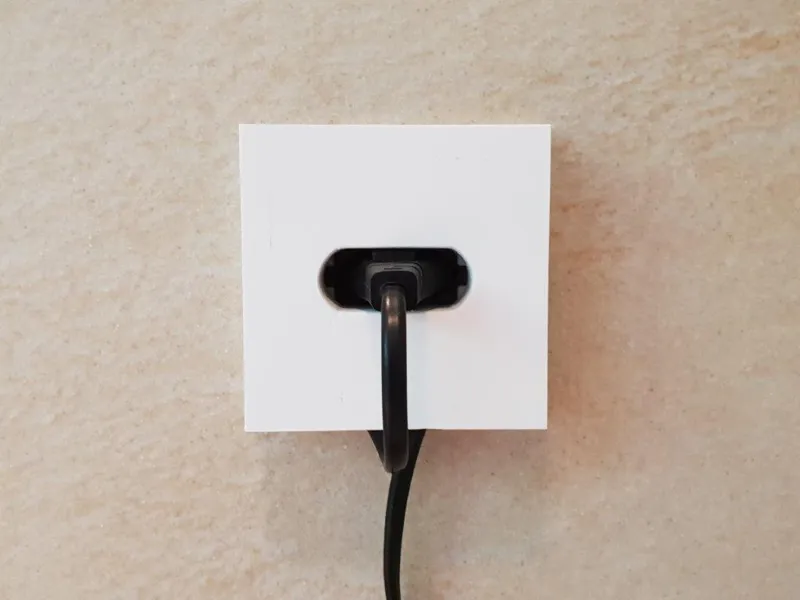 Schuko Cable Wrap - closed