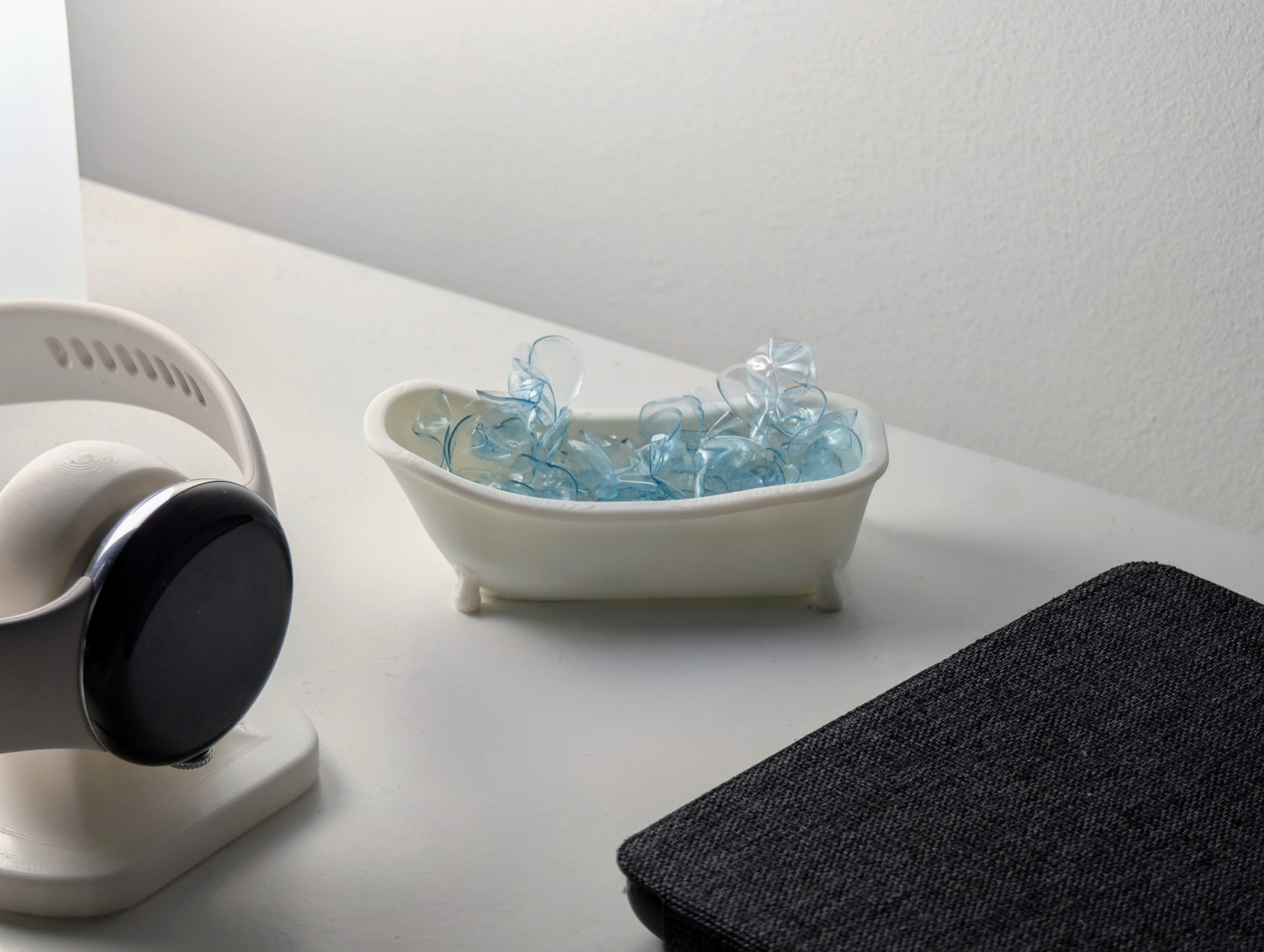 Contact Lens Bathtub