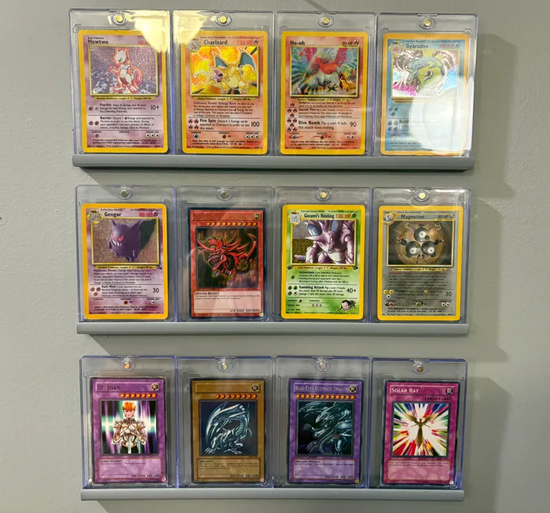 35pt Card Wall Mounts