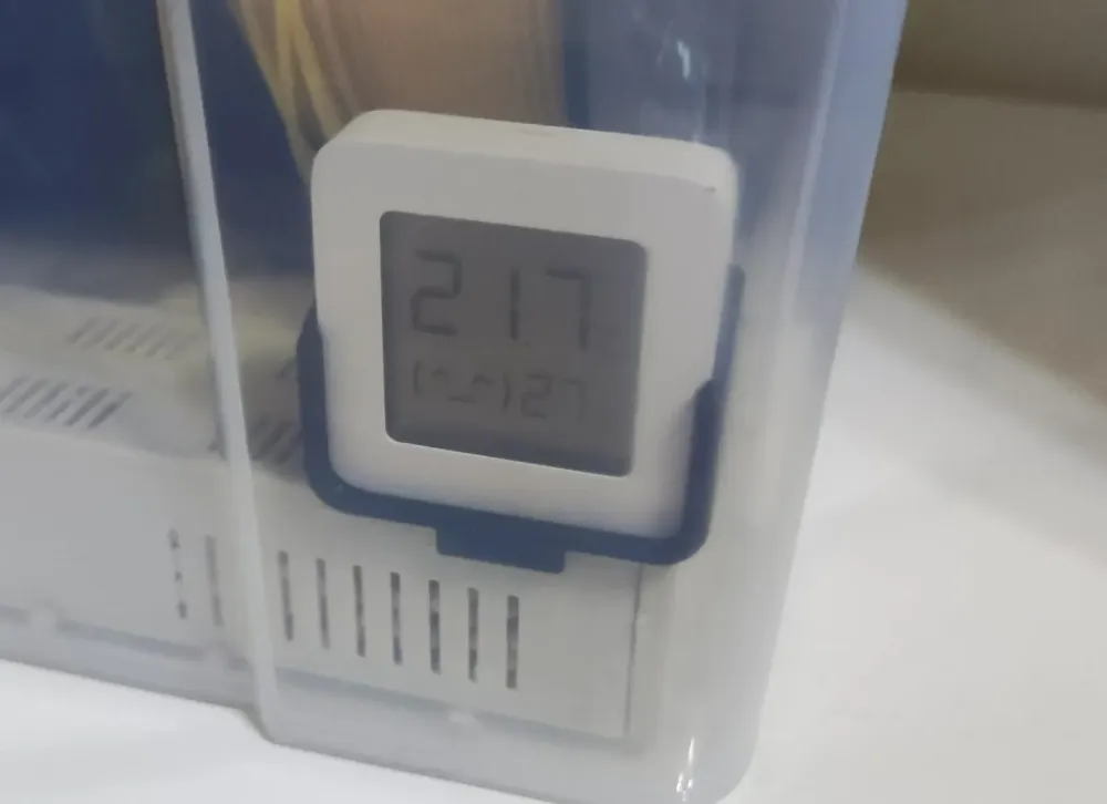 Xiaomi Temperature and Humidity Sensor 2 Bracket by 芈亓 - MakerWorld